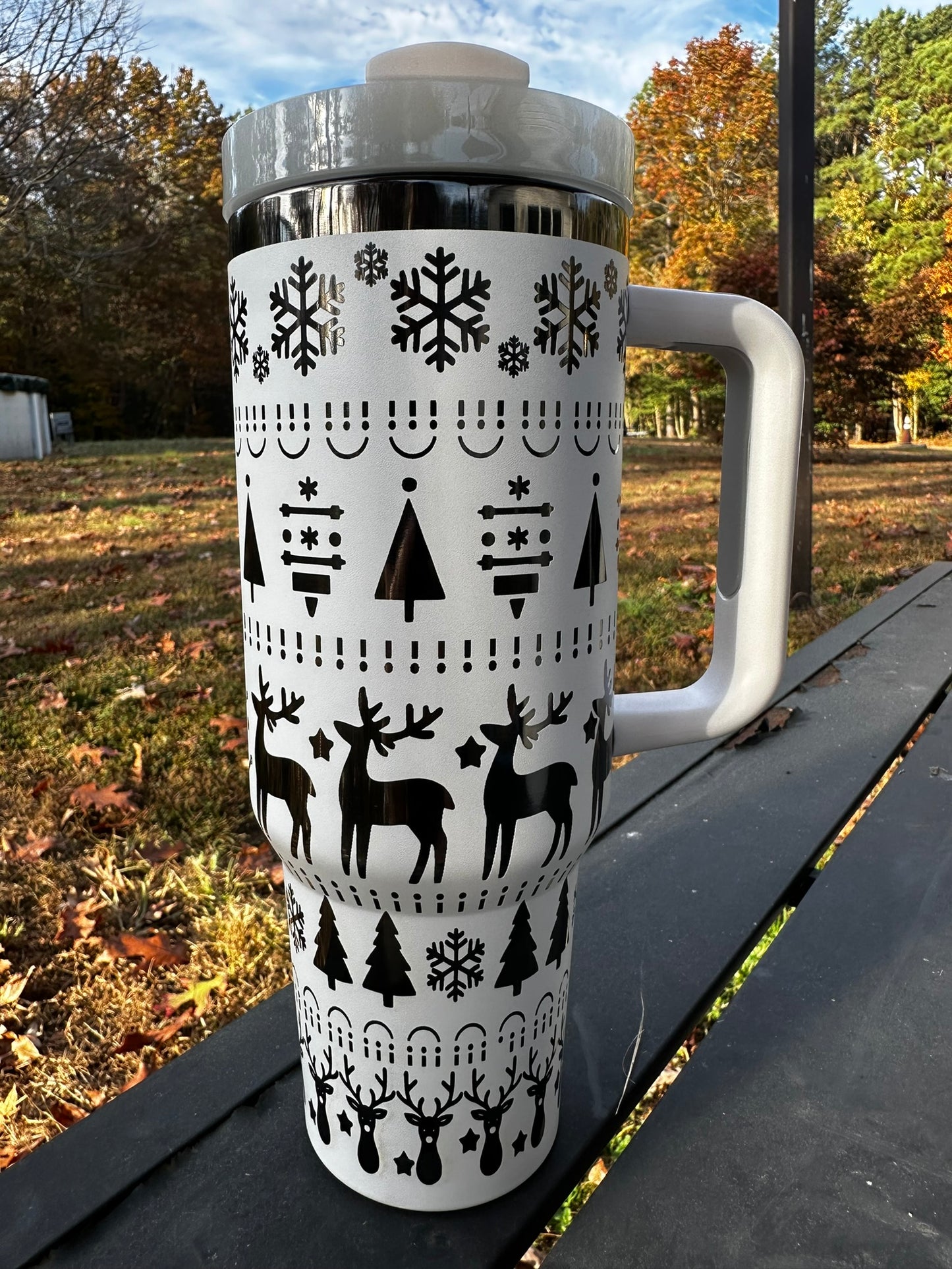 White & Black Mirror Holiday Tumbler
